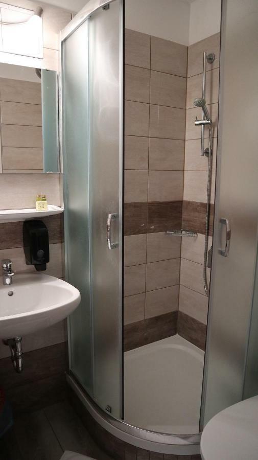 Szlovak Panzio Hotel Bekescsaba Ngoại thất bức ảnh