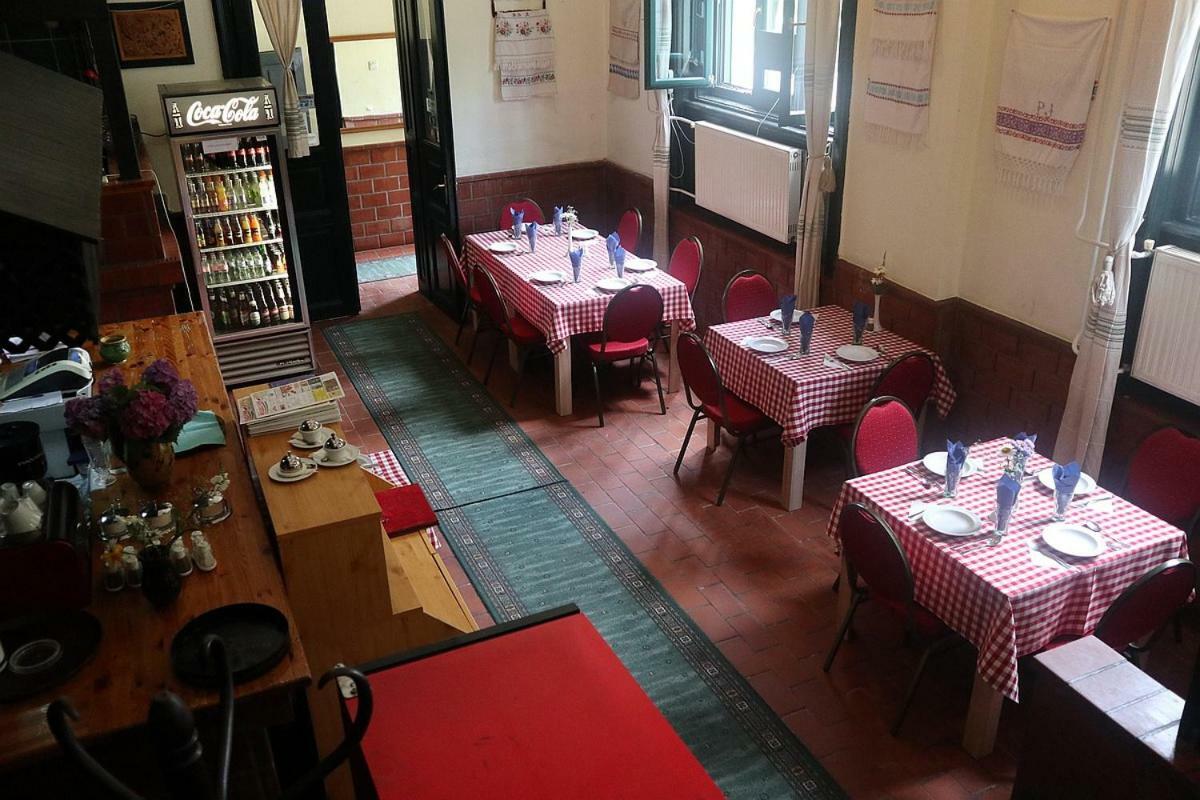 Szlovak Panzio Hotel Bekescsaba Ngoại thất bức ảnh