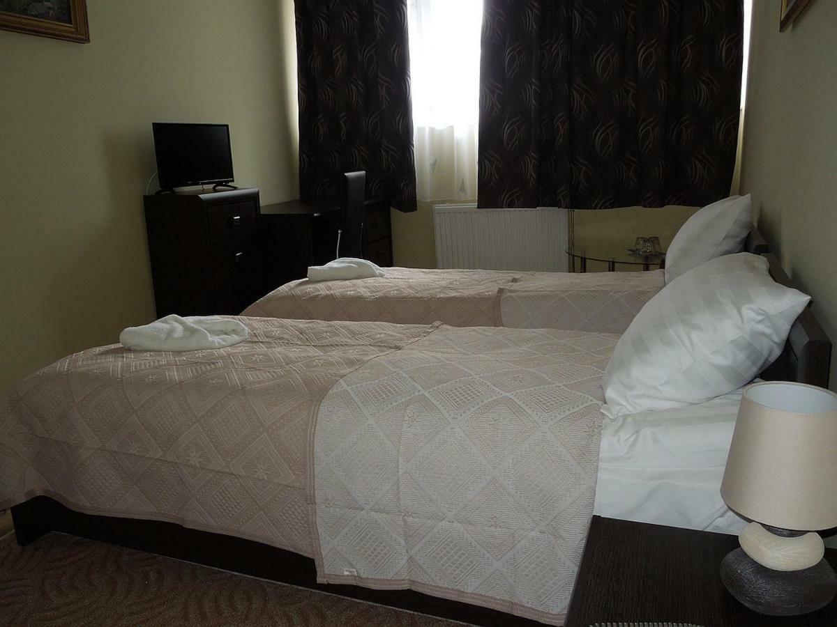 Szlovak Panzio Hotel Bekescsaba Ngoại thất bức ảnh